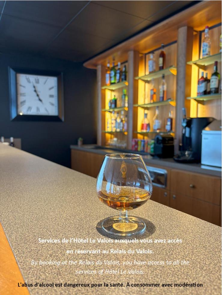 ホテル Le Relais Du Valois Cognac Centre エクステリア 写真